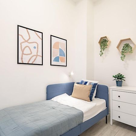 Central Room For Solo Traveller Budapest Exterior foto